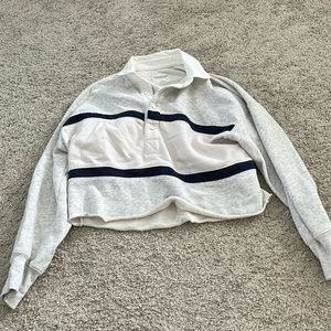 A&F cropped polo sweatshirt